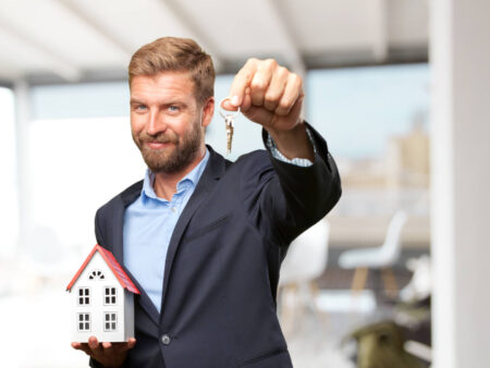 Immobilienmakler